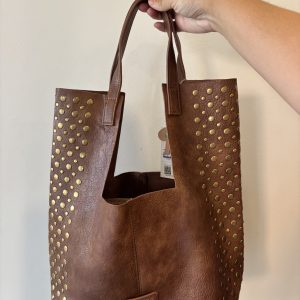 Bolso tachas lateral